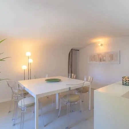 Unique View Farnese Classy Loft 公寓